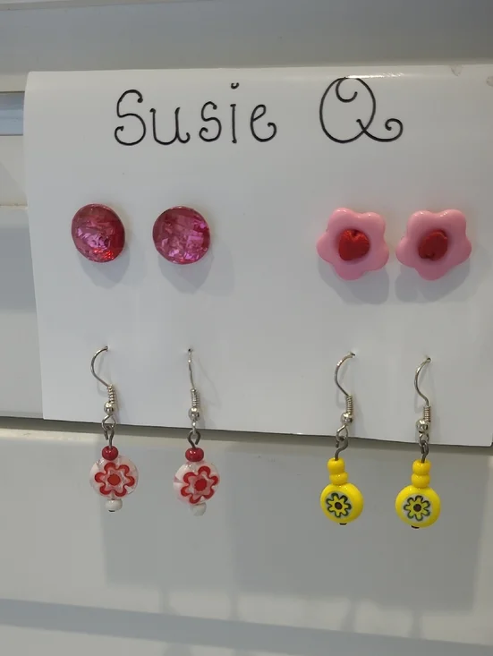 Handmade Earring Set. - Picture 1 of 3